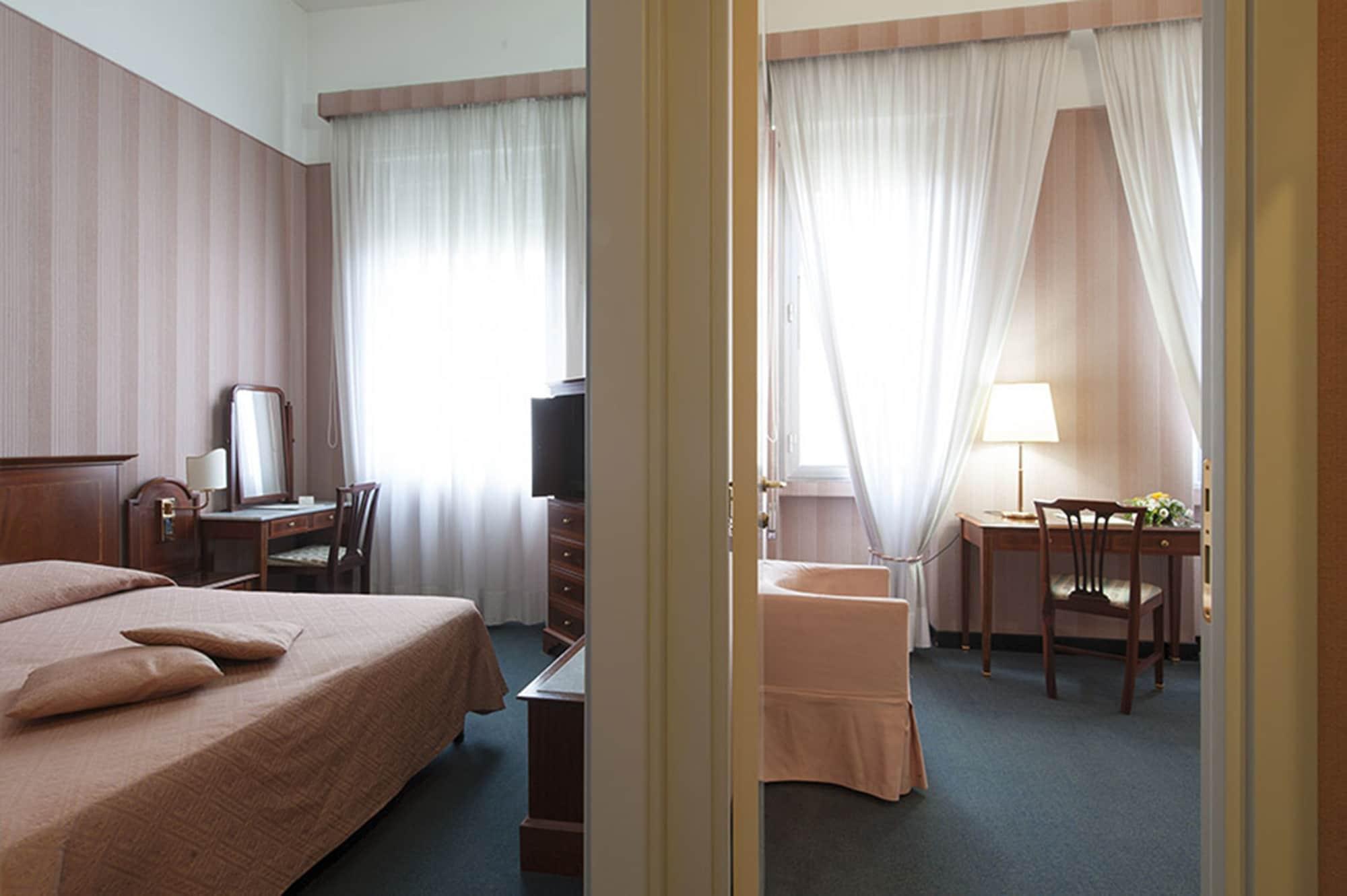פסקרה Hotel Esplanade מראה חיצוני תמונה