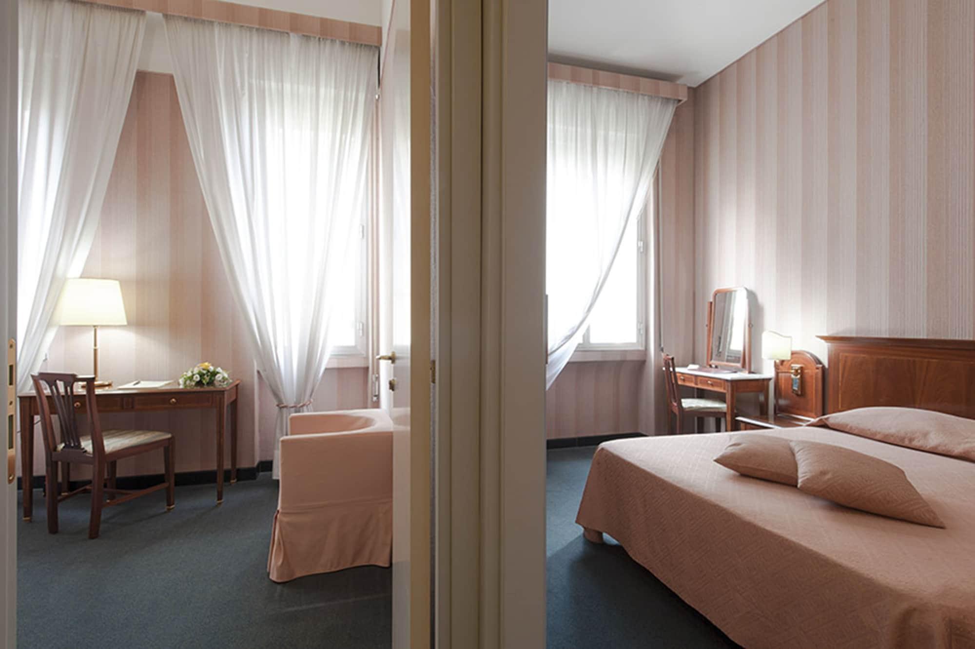 פסקרה Hotel Esplanade מראה חיצוני תמונה
