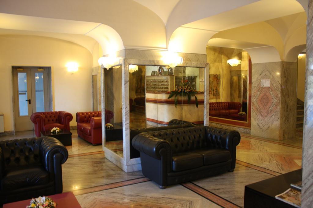 פסקרה Hotel Esplanade מראה חיצוני תמונה