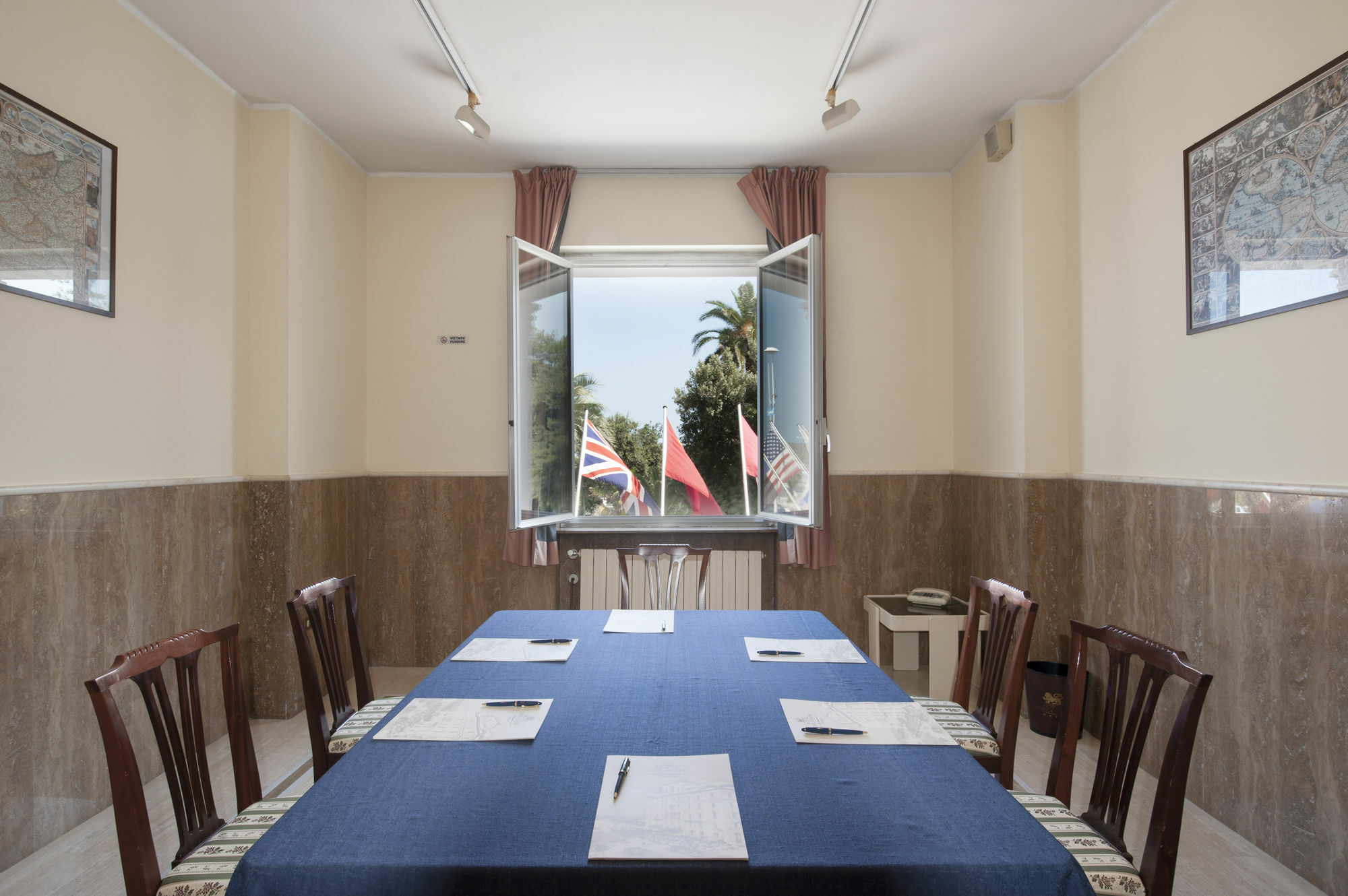 פסקרה Hotel Esplanade מראה חיצוני תמונה